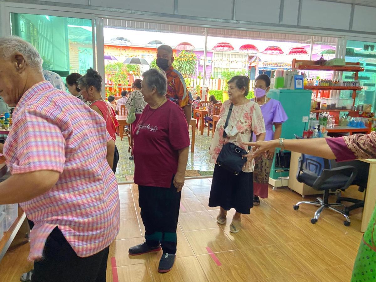 บุญจินดา รีสอร์ท Ban Bang Phayom Exterior foto